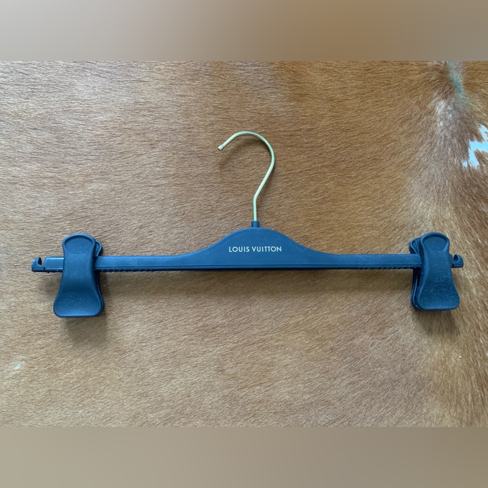 #13 Louis Vuitton Hanger